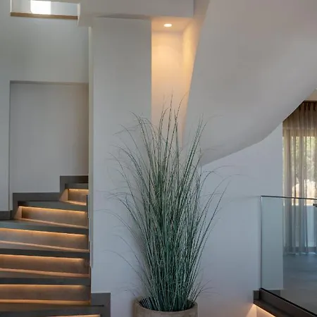 Villa Onyx - With Private Heated Pool Atsipopoulo