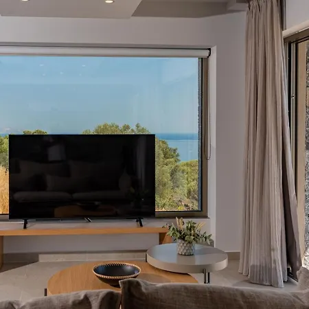 Onyx - With Private Heated Pool * Atsipopoulo